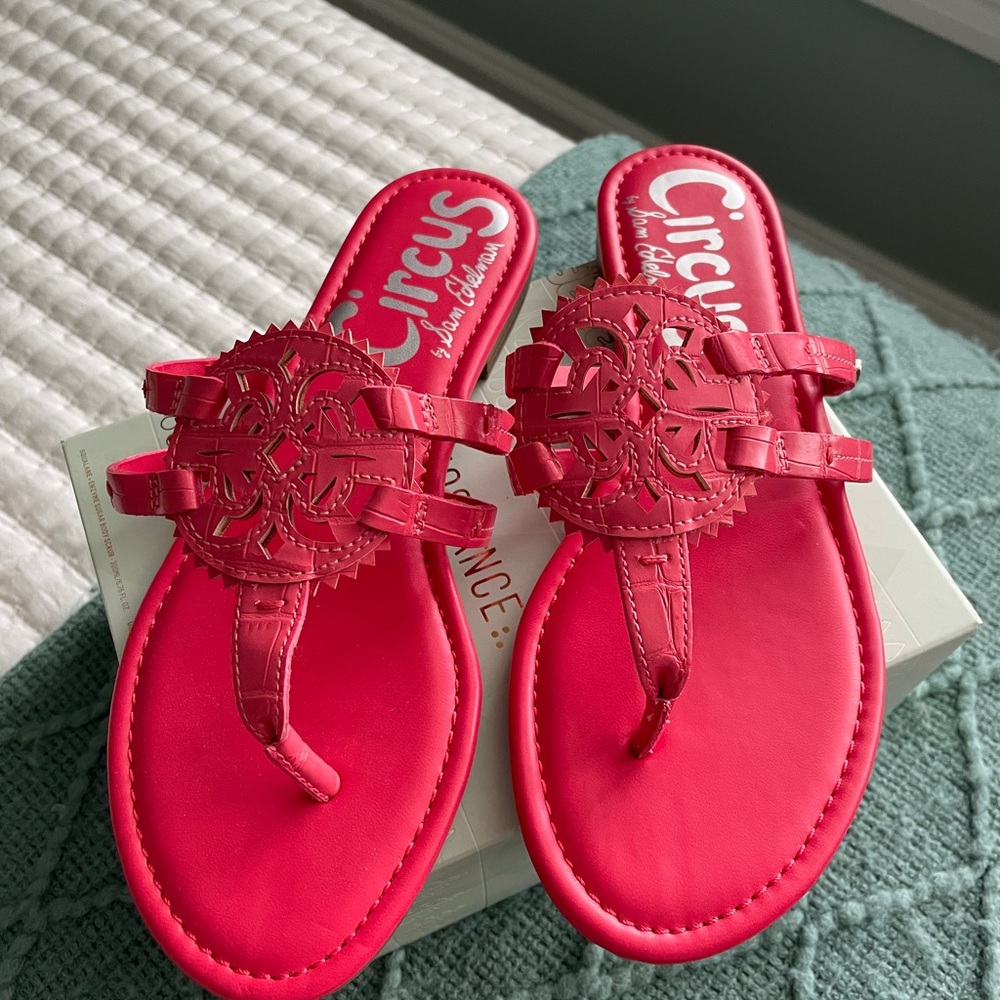 Circus by Sam Edelman Red Thong T-strap Sandals